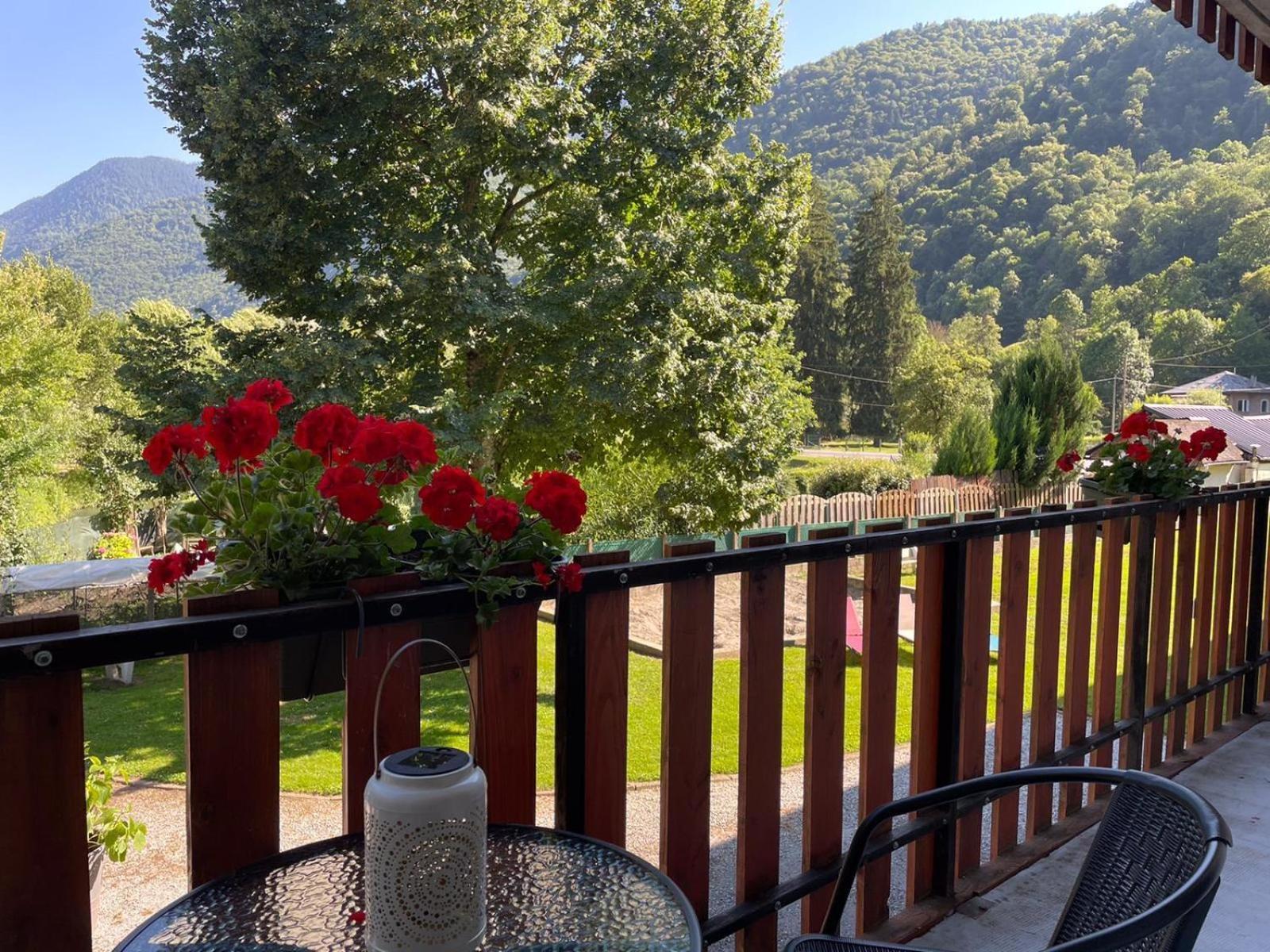Mountain View 2 Bedroom Apartment Saint Beat Lez Eksteriør billede